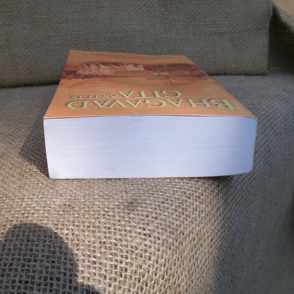 Bhagavad Gita As It Is Paperback 2nd Edition - Picture 8 of 15